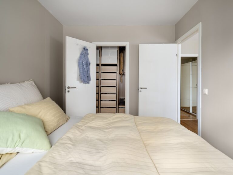 Photo Two-Bedroom Layouts